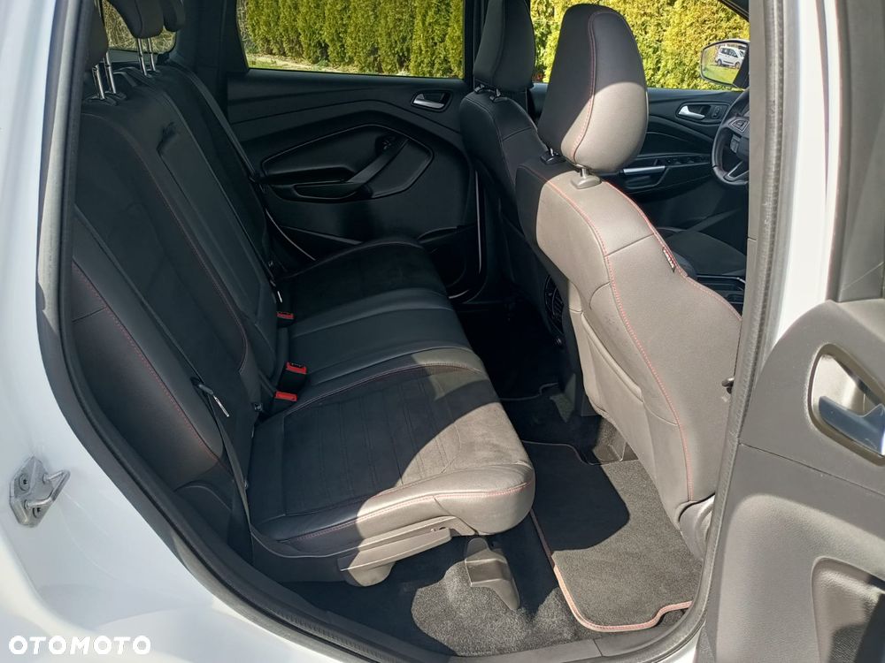 Ford Kuga 2.0 TDCi 4x2 ST-Line - 25