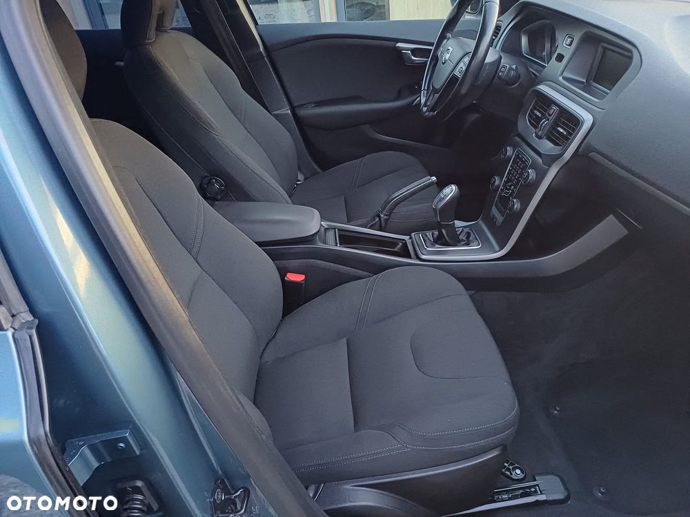 Volvo V40 - 17