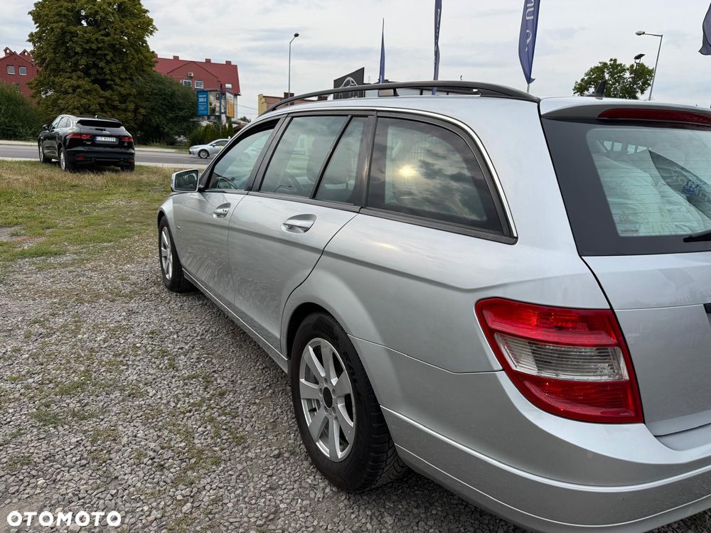 Mercedes-Benz Klasa C 180 BlueEFFICIENCY 7G-TRONIC Elegance - 11
