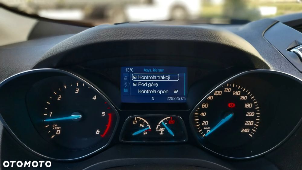 Ford Kuga 2.0 TDCi 4x4 Titanium - 22