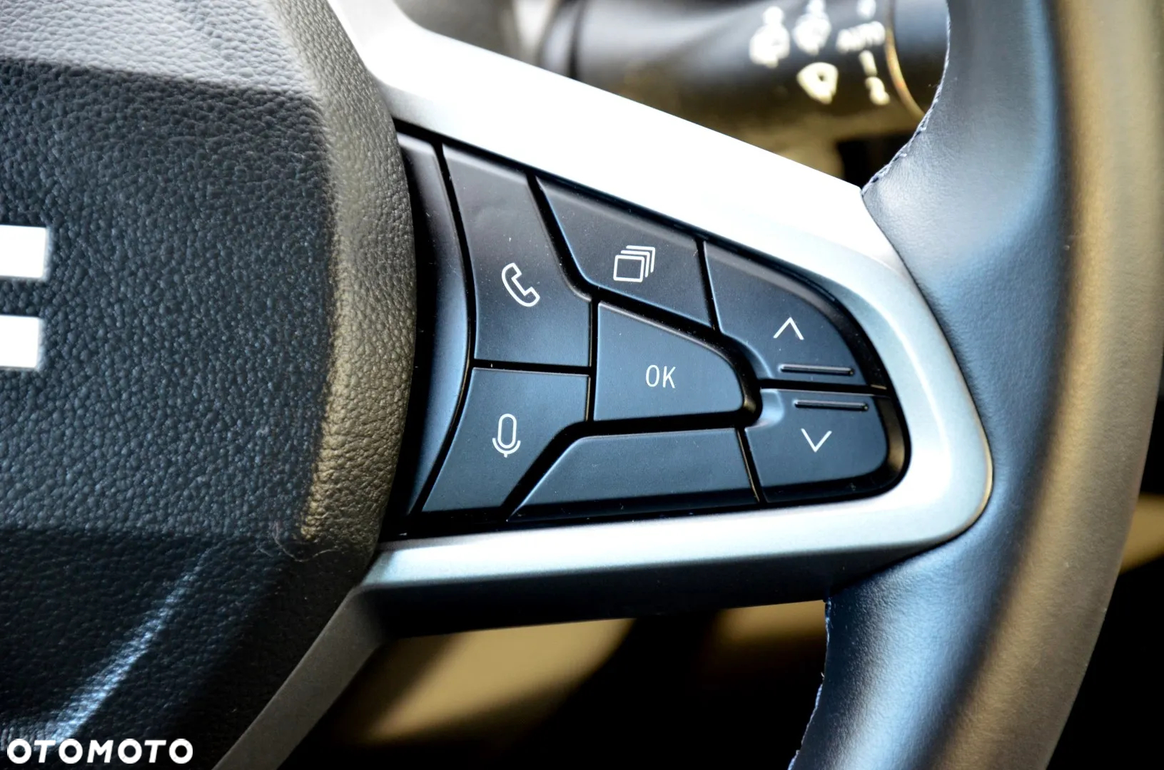 Dacia Duster 1.6 Full Hybrid 140 Expression MMT - 26