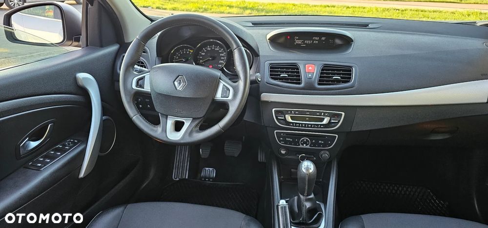 Renault Fluence 1.6 16V 110 Dynamique - 15
