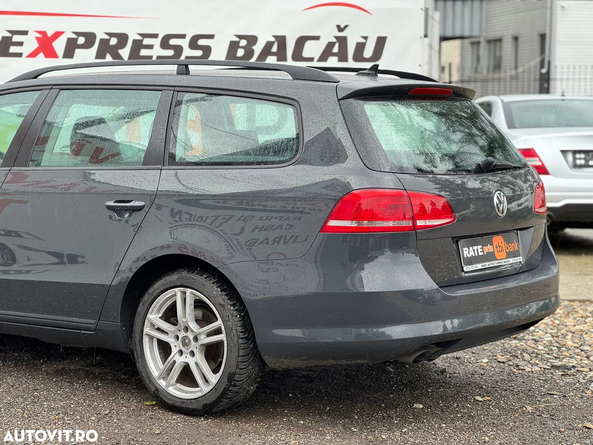 Volkswagen Passat Variant 2.0 TDI BlueMotion Technology DSG Trendline - 21