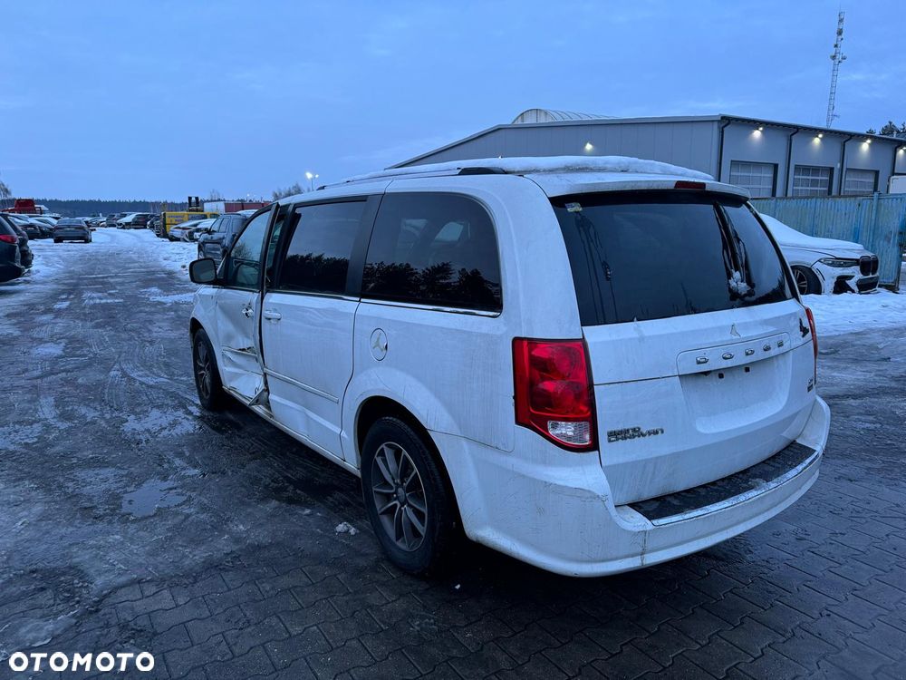 Dodge Grand Caravan 3.6 R/T - 6