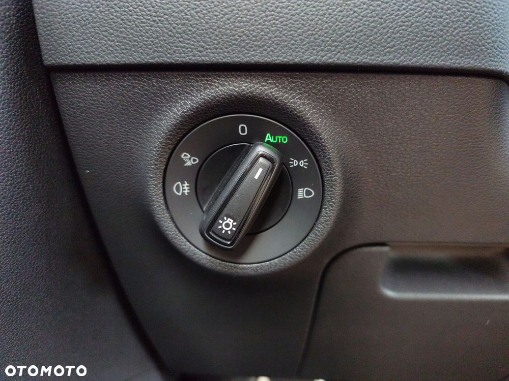 Skoda Karoq 1.5 TSI ACT Sportline DSG - 18