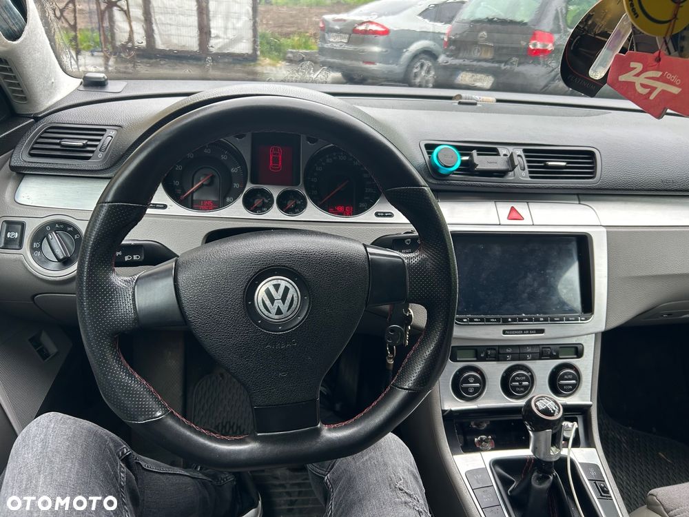 Volkswagen Passat 2.0 TSI Sportline - 9
