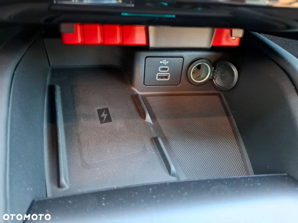 Ford Kuga 2.5 FHEV AWD Sound Edition eCVT - 22
