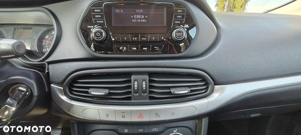 Fiat Tipo 1.4 T-Jet 16v Easy EU6d - 10