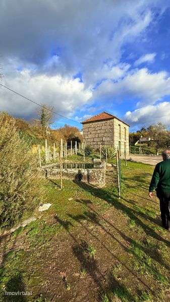 Casa Rústica em Pedra com Eira – Excelente Oportunidade - Grande imagem: 4/12