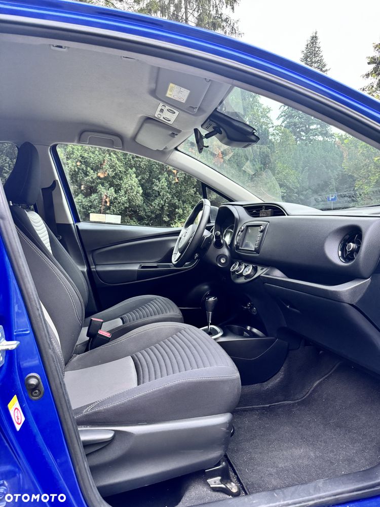 Toyota Yaris 1.5 Premium CVT - 12