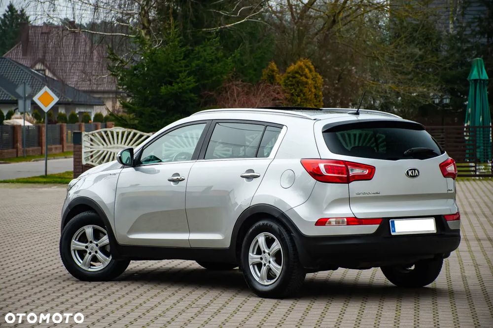 Kia Sportage 2.0 CRDI 4WD Automatik Dream-Team Edition - 16