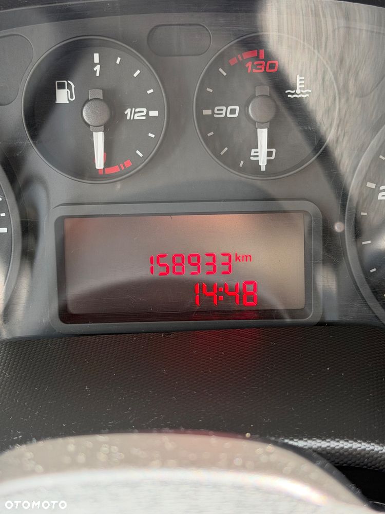 Iveco Daily 35C15 3.0 Kontener 8 Palet z windą - 23