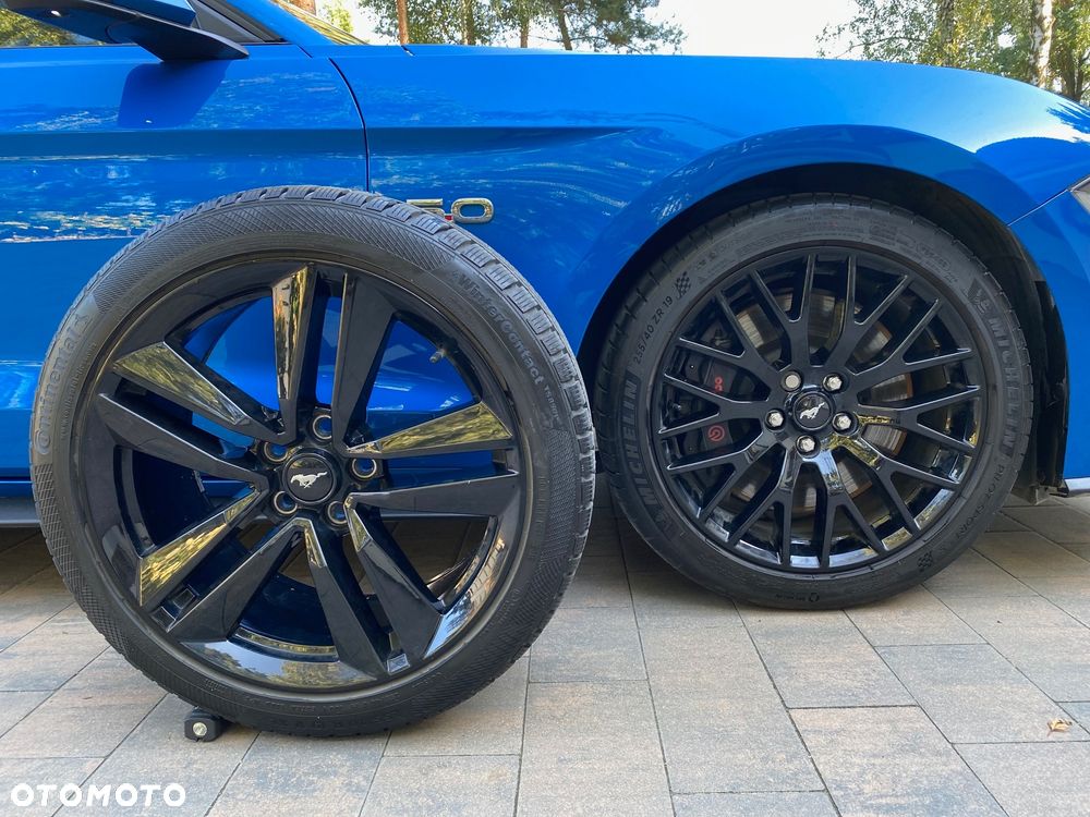 Ford Mustang 5.0 V8 GT - 27