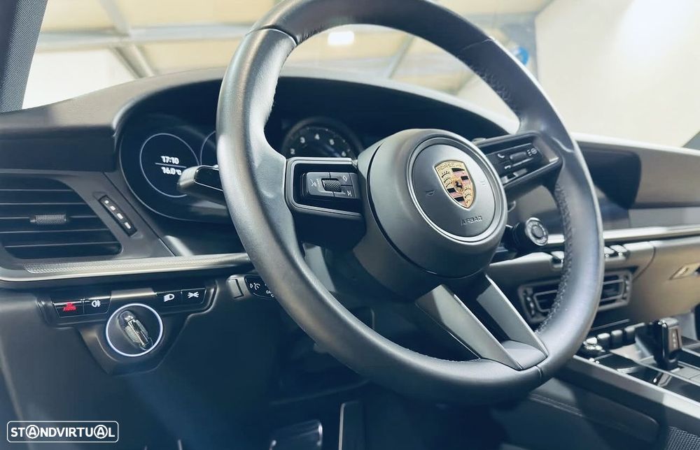 Porsche 911 Série F - 3