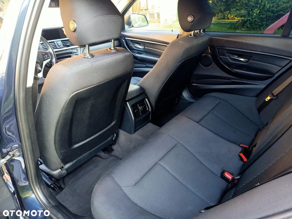 BMW Seria 3 - 10