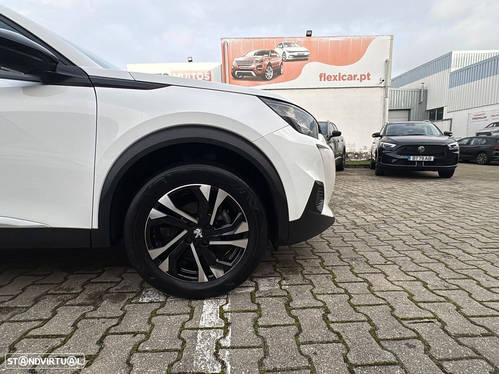 Peugeot 2008 1.2 PureTech Allure - 10