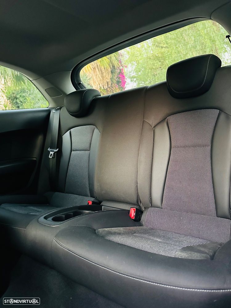 Audi A1 1.6 TDI Ambition - 17