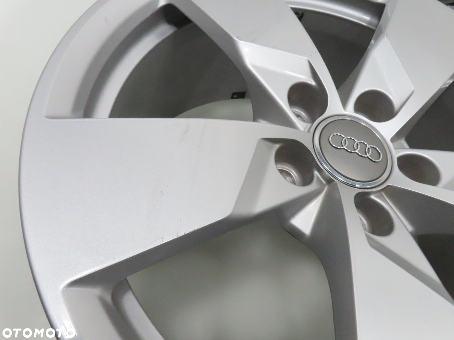 Alufelgi 17'' Audi TT 8J ET47 8S0601025BA - 5