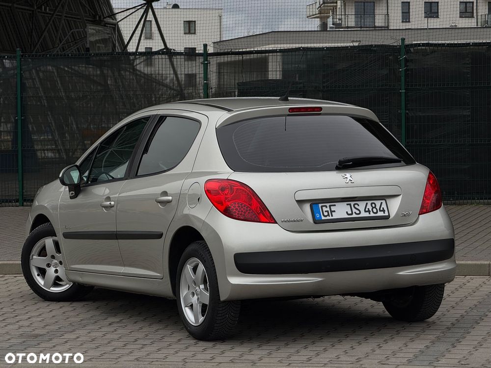 Peugeot 207 95 VTi Premium - 19