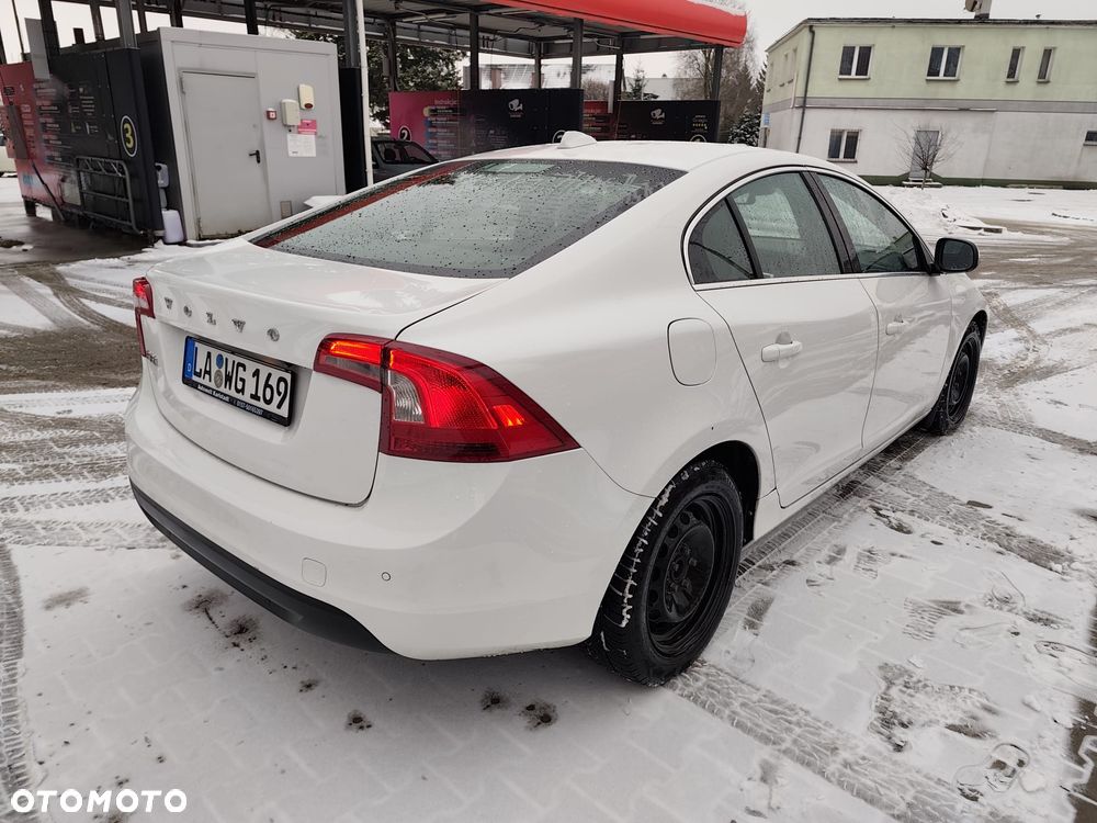Volvo S60 - 17