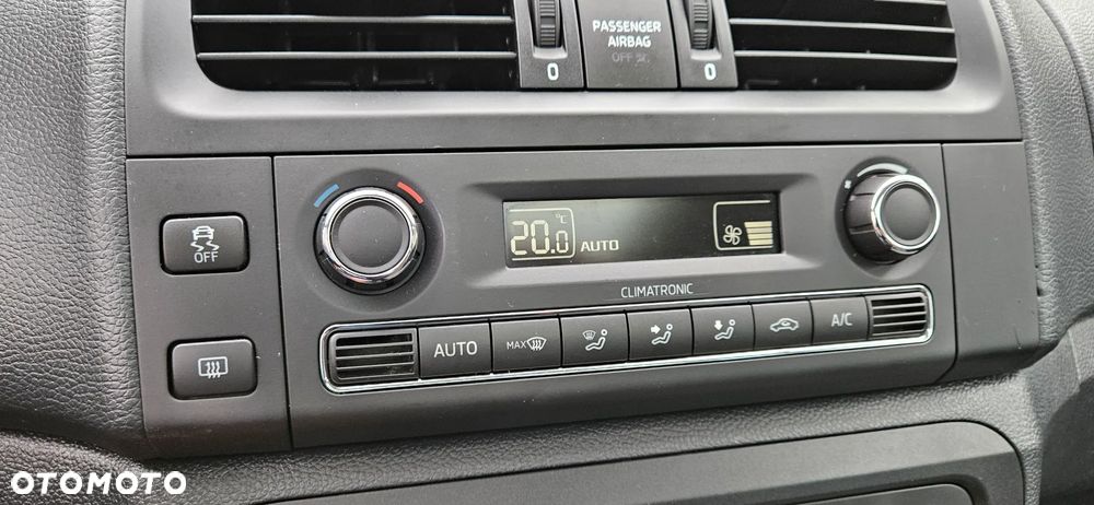 Skoda Roomster 1.2 TSI Scout PLUS EDITION - 27