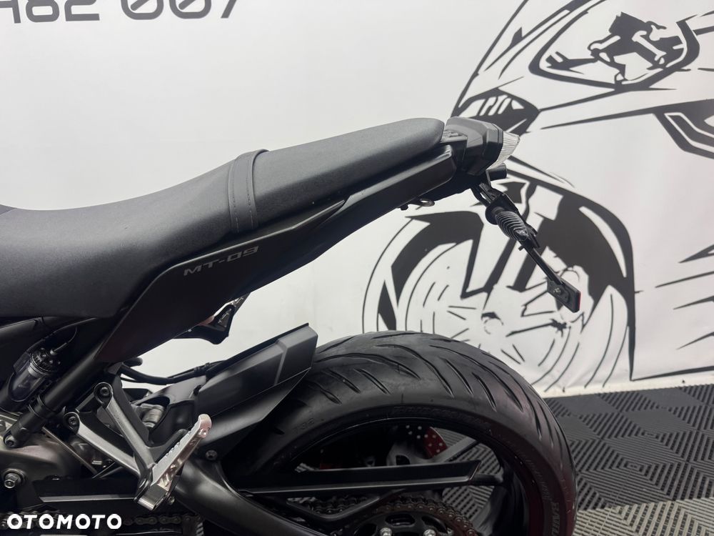 Yamaha MT - 17