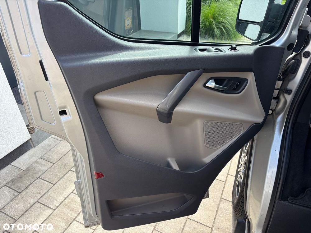Ford Tourneo Custom 2.0 EcoBlue L2 Titanium - 16