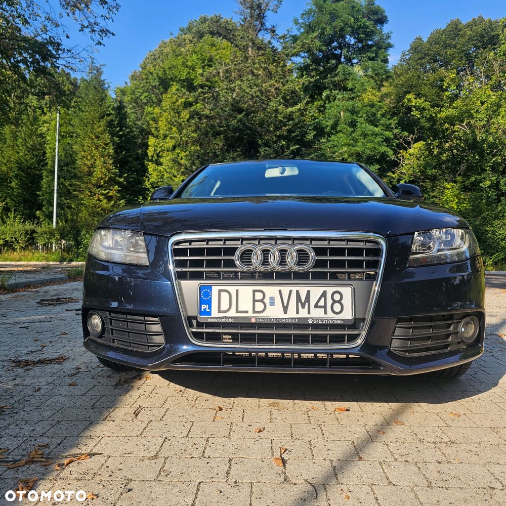 Audi A4 Limousine - 7