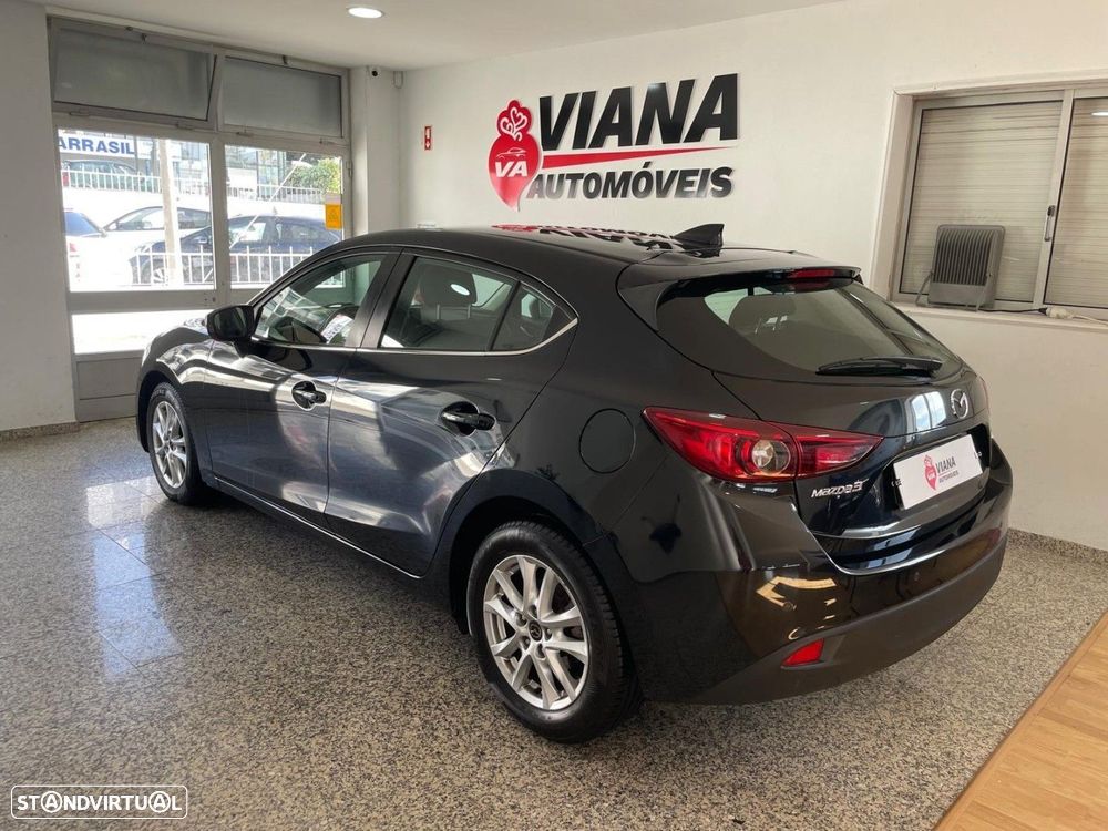 Mazda 3 Hatchback 1.5 Sky-D Evolve HS Navi - 2