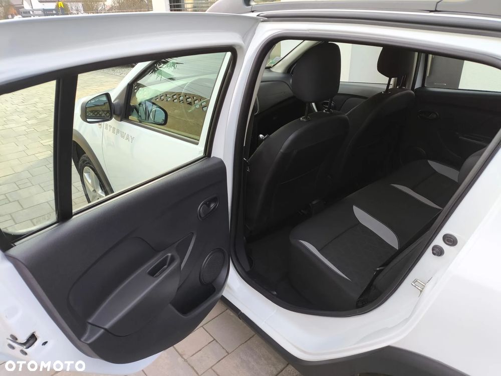 Dacia Sandero 1.5 dCi Laureate - 14