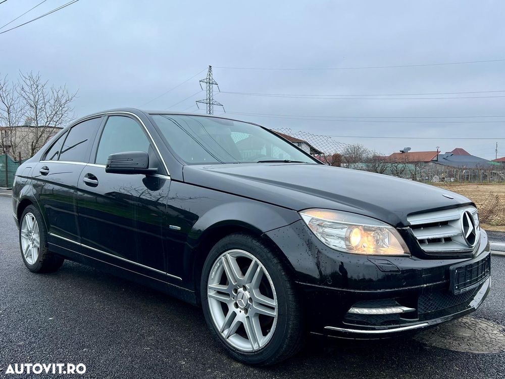 Mercedes-Benz C 200 T (BlueEFFICIENCY) 7G-TRONIC Avantgarde - 2