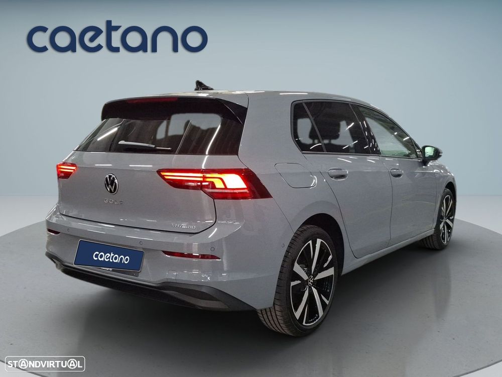 VW Golf 1.5 TSI e-Hybrid Sportline DSG - 8