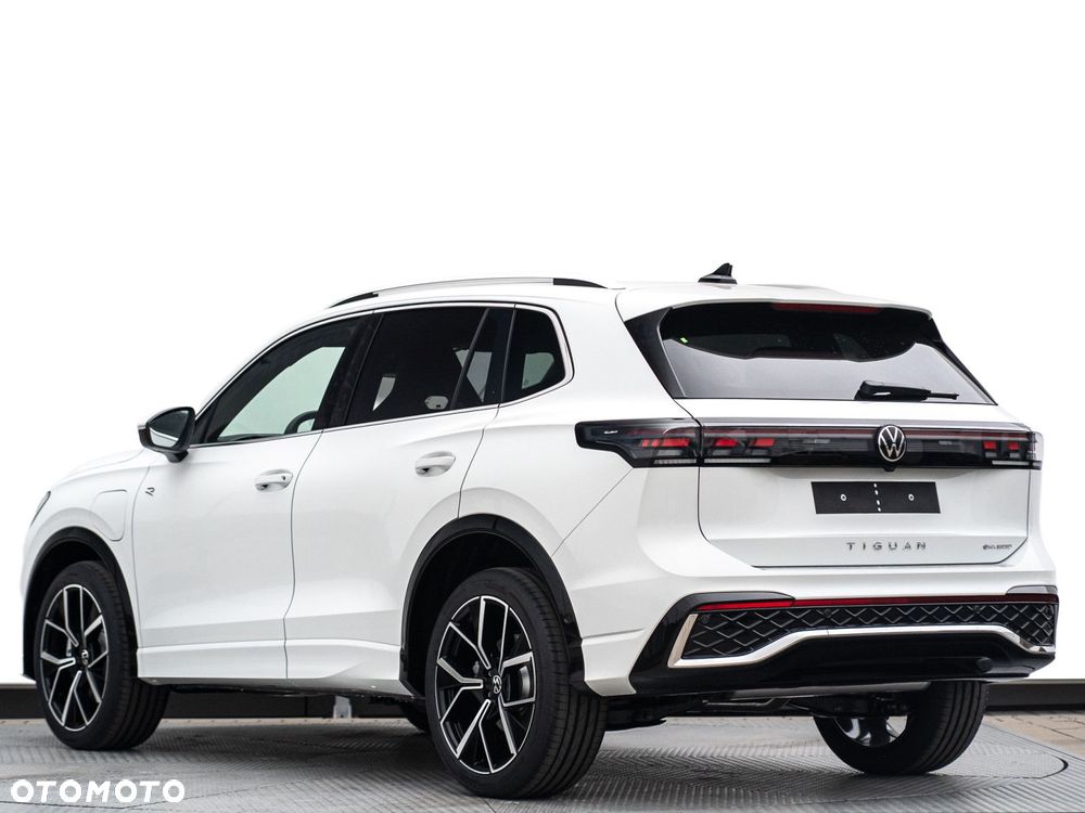 Volkswagen Tiguan - 3