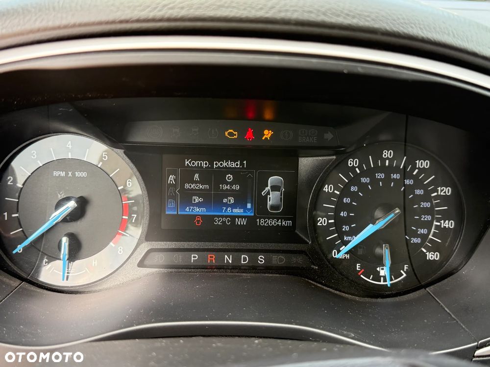 Ford Fusion - 16