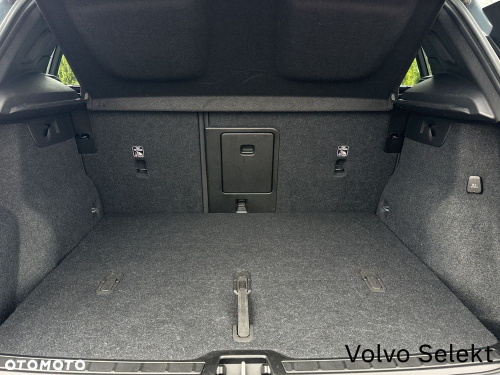 Volvo XC 40 - 26