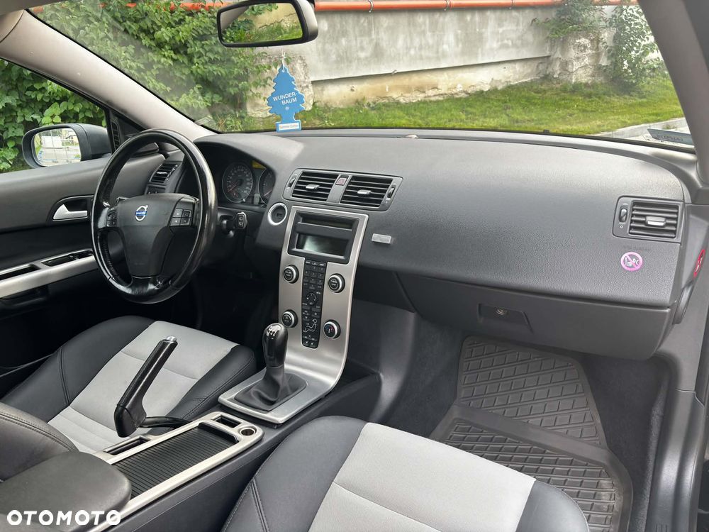 Volvo C30 2.0D - 15