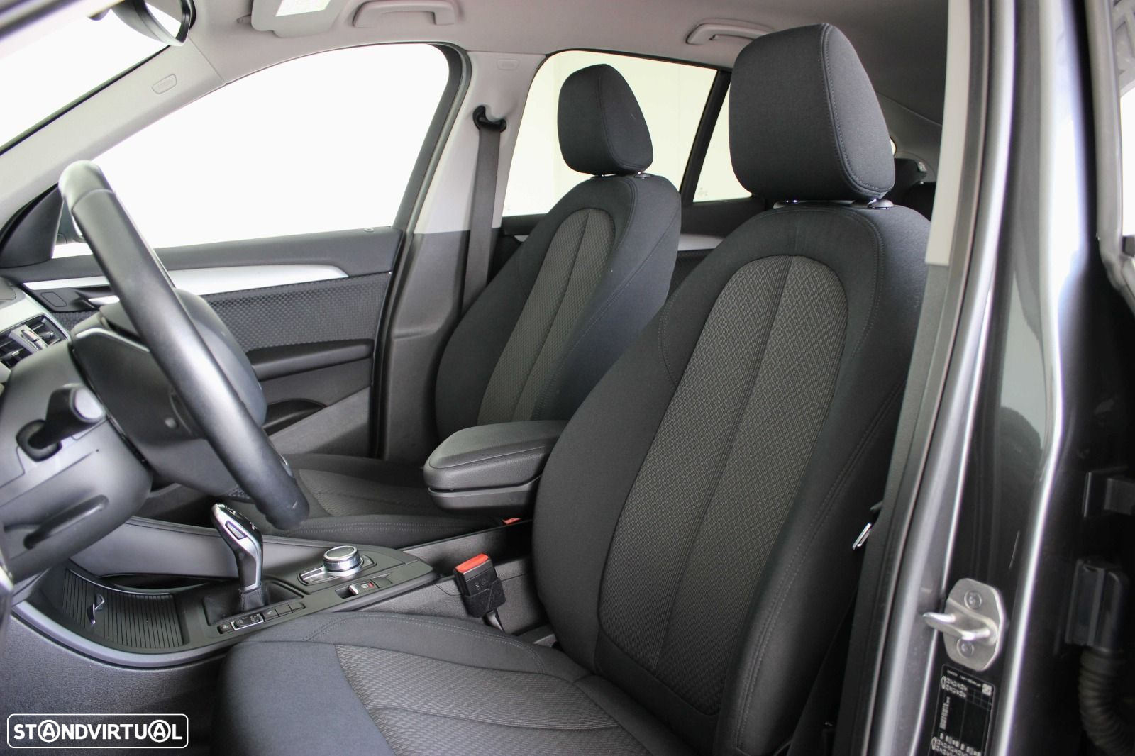 BMW X1 16 d sDrive Corporate Edition Auto - 38
