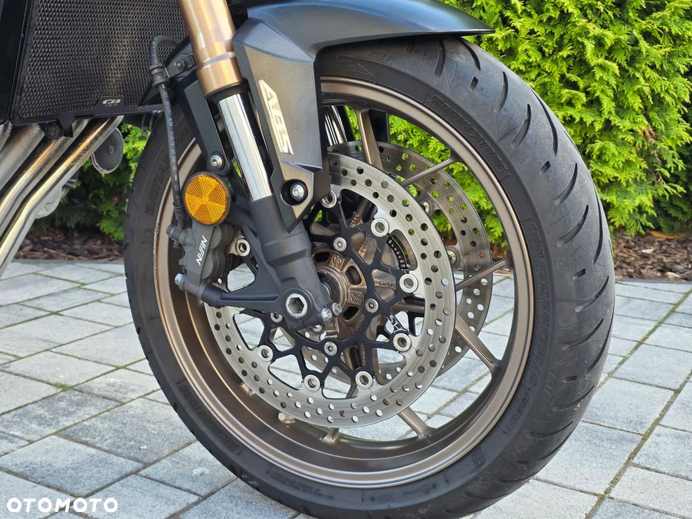 Honda CB - 7