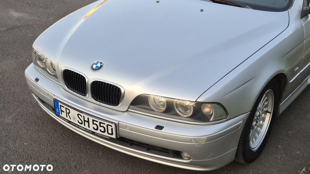 BMW Seria 5 520i - 10