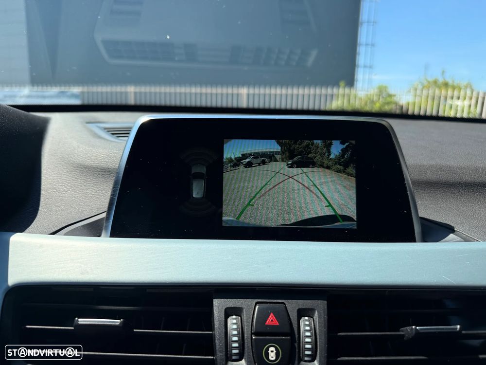 BMW X1 16 d sDrive Auto Pack M — fotografia 19
