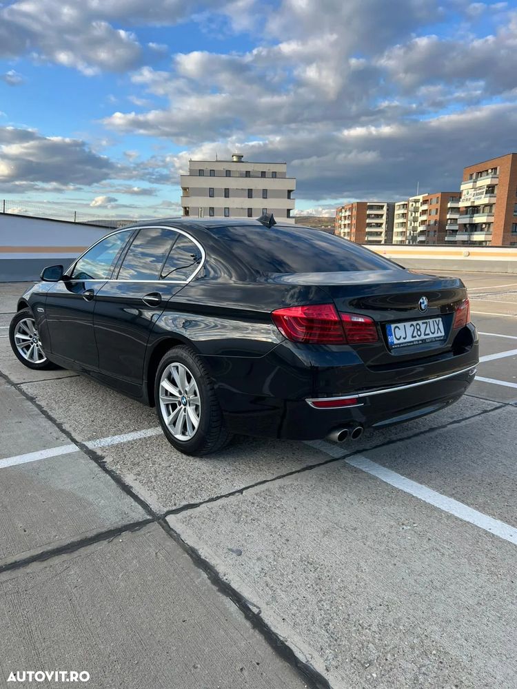 BMW Seria 5 520d AT - 12