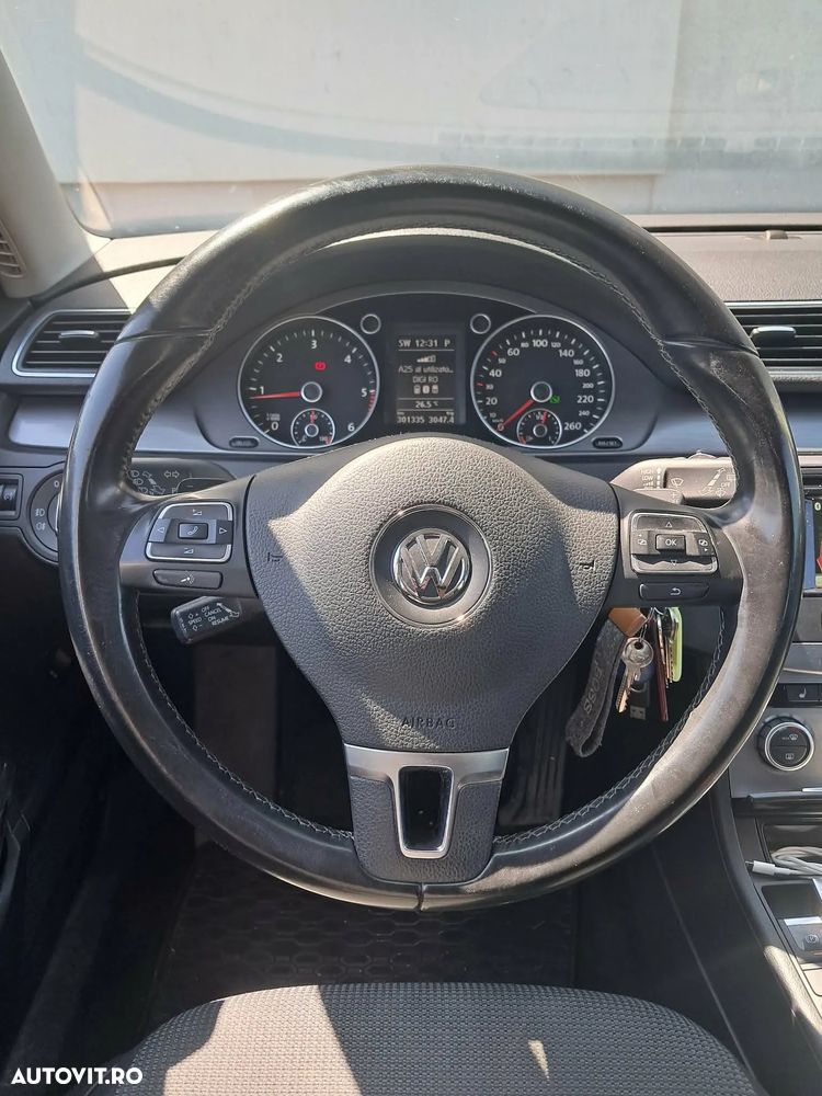 Volkswagen Passat 2.0 TDI DSG BlueMotion Technology Business Edition - 4