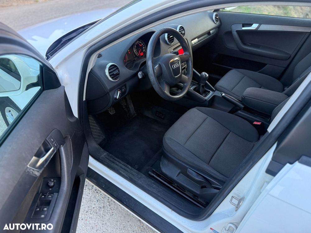 Audi A3 1.9 TDI DPF Ambition - 5