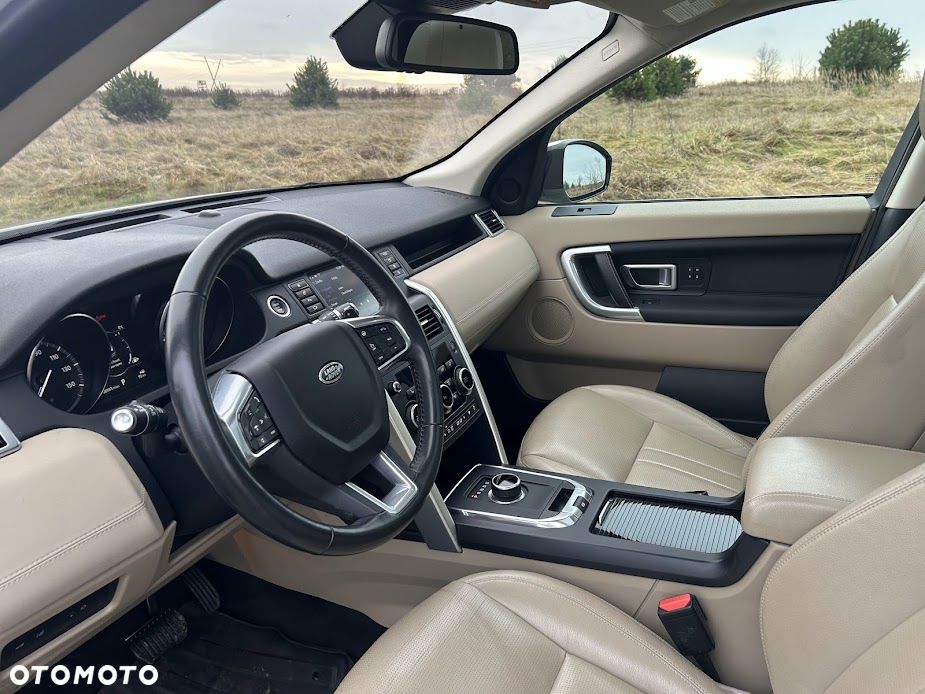 Land Rover Discovery Sport - 27
