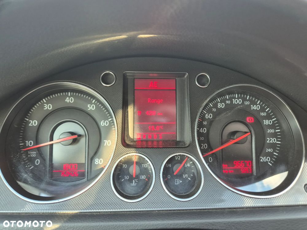 Volkswagen Passat 2.0 Turbo FSI Automatik Comfortline - 11