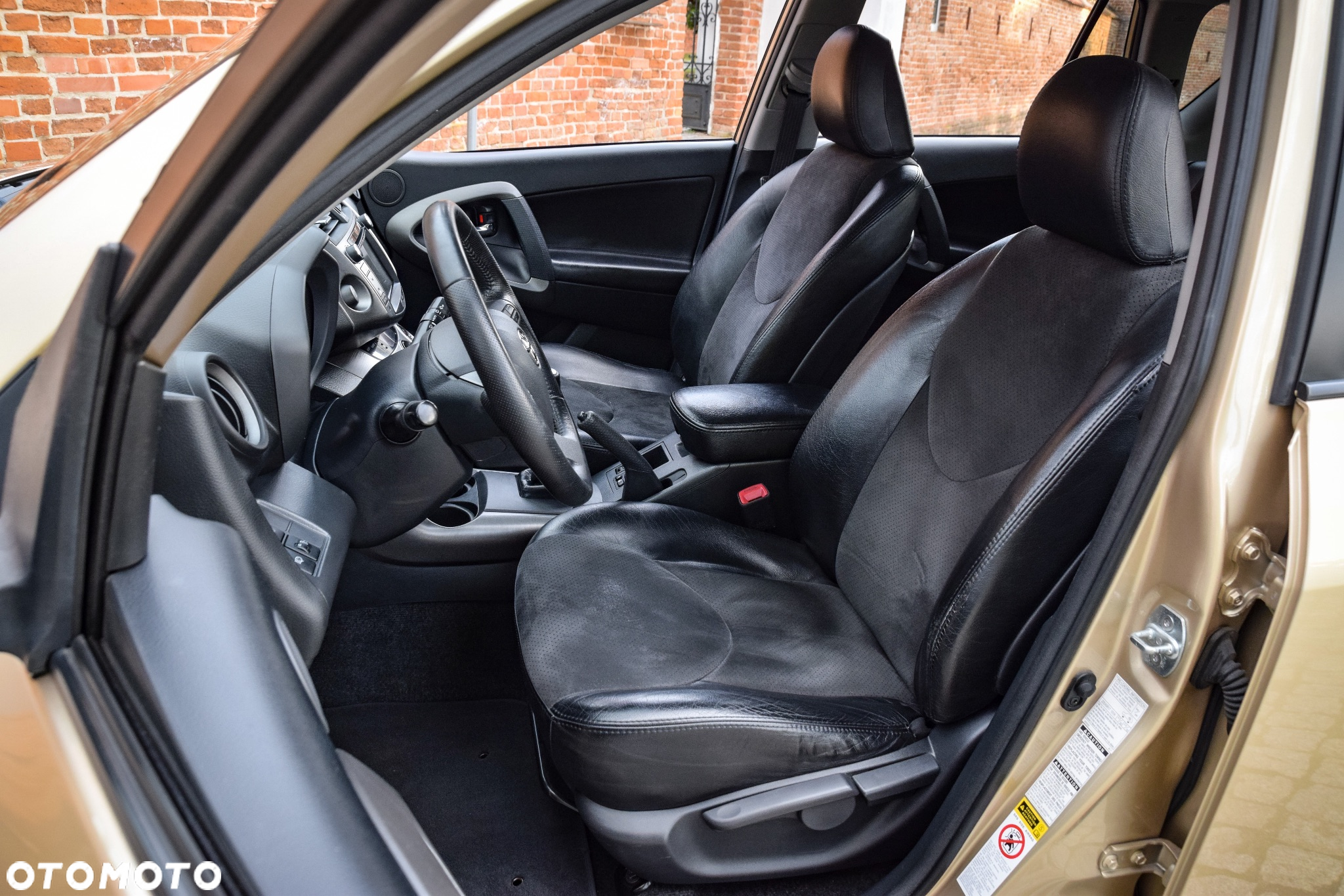Toyota RAV4 2.2 D-4D Sol Platinium NAVI - 37