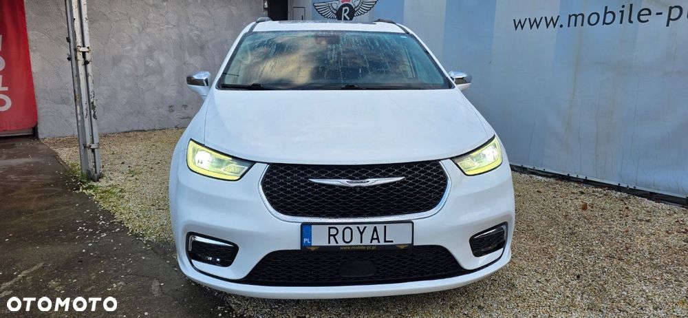 Chrysler Pacifica - 20