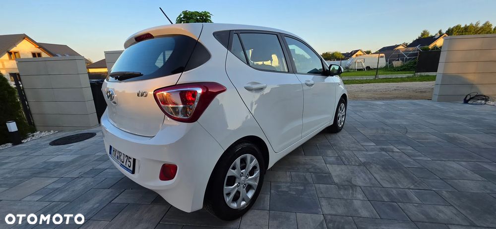 Hyundai i10 1.1 FIFA WM Edition - 20
