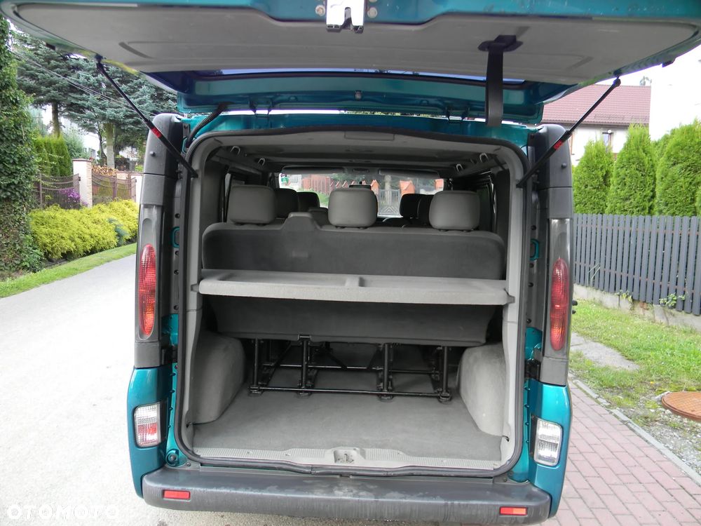 Opel Vivaro - 25