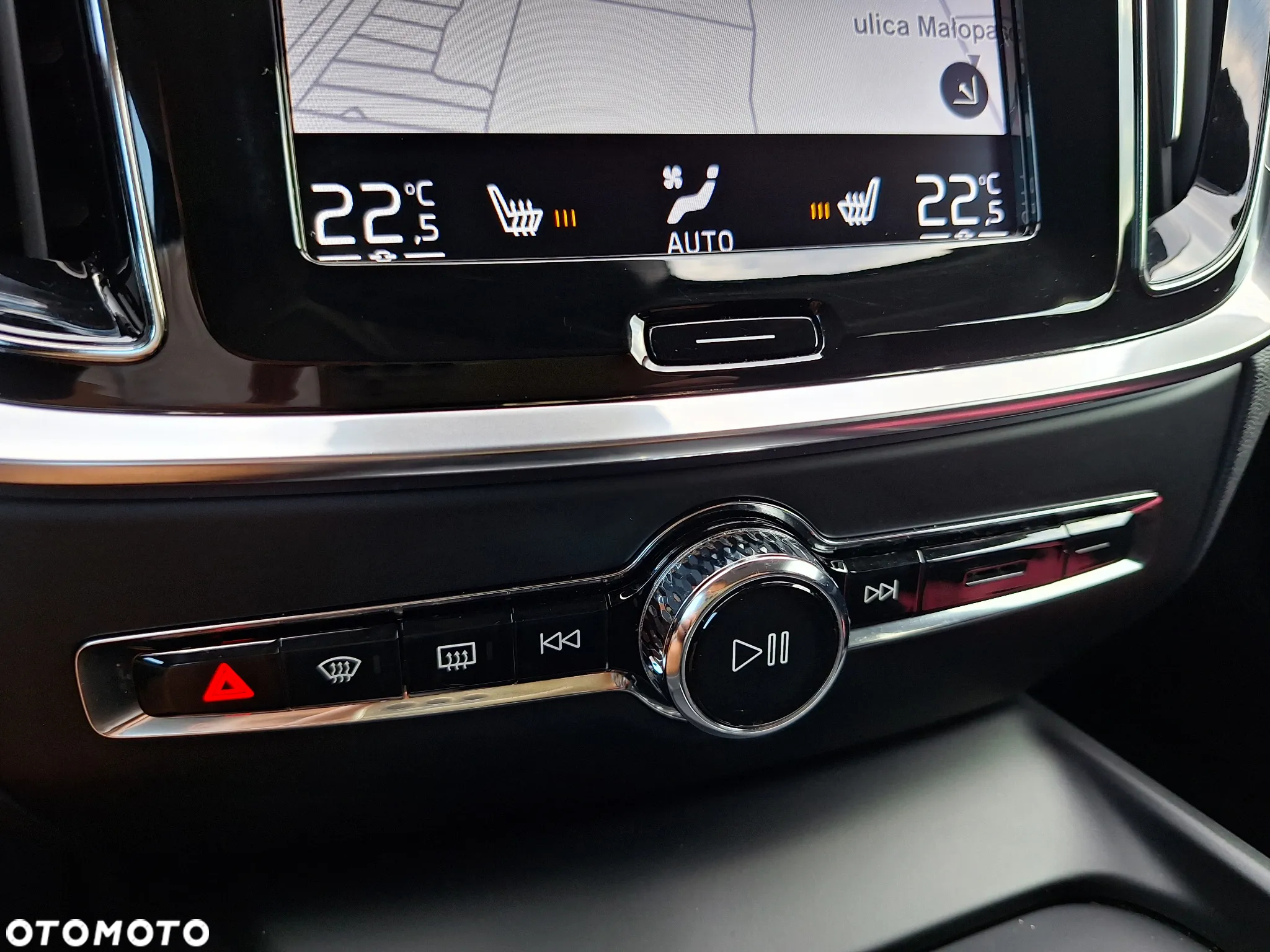 Volvo V60 D4 Momentum Pro - 38